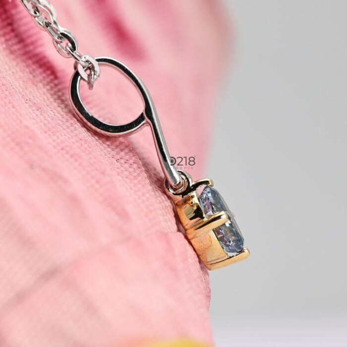 diamond pendant necklace